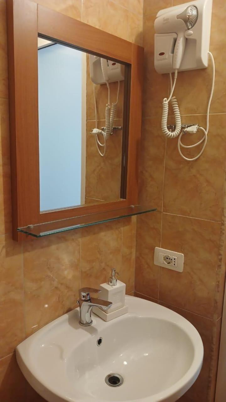 Guesthouse Mateo ديرمي الغرفة الصورة