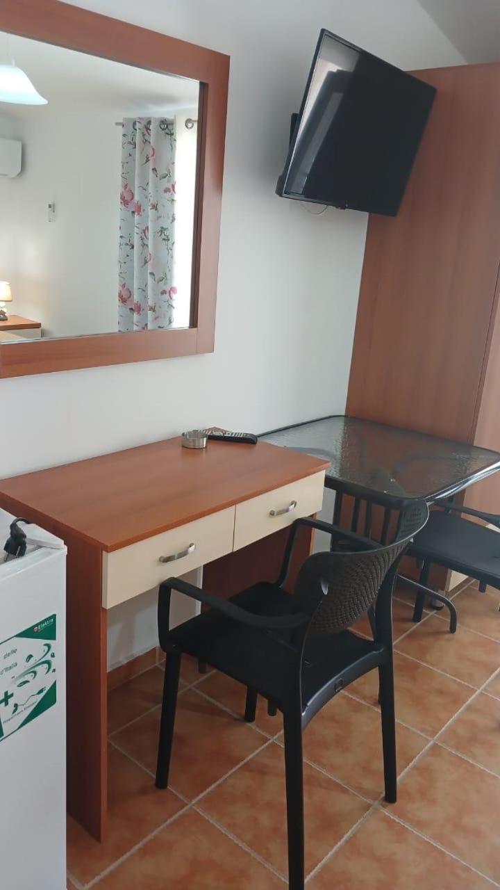 Guesthouse Mateo ديرمي الغرفة الصورة